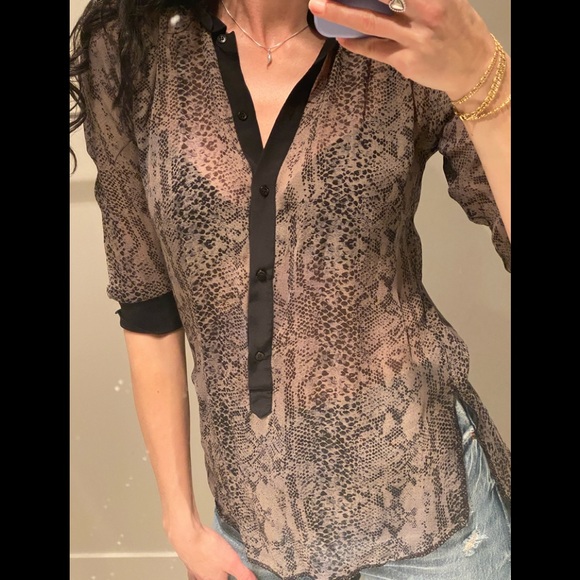 Aritzia sheer silk snakeskin print XS blouse - Picture 5 of 7